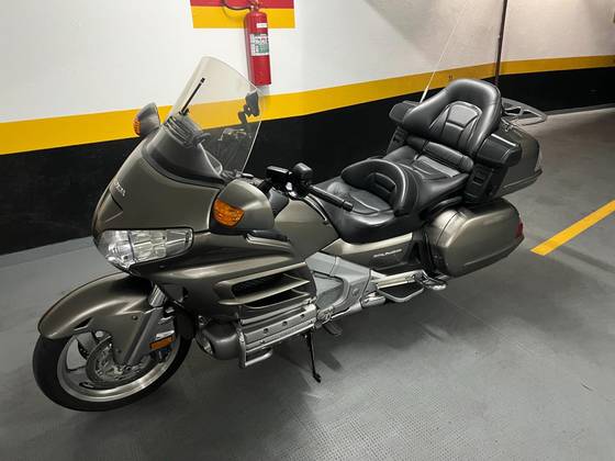 HONDA GL 1800 GOLD WING 